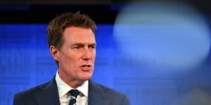 Attorney-General Christian Porter is in talks with Jacqui Lambie over amendments to his union-busting bill.