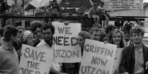 Student protesters march from Sydney Opera House to Parliament House in March 1966 after the resignation of architect Jørn Utzon.