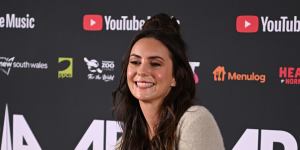 Amy Shark arrives on the red carpet at the 2021 ARIA Awards at Taronga Zoo. 