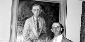 Artist and subject Joshua Smith at the Art Gallery of NSW with the William Dobell portrait that won in 1943. 