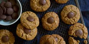 Nut lovers:Peanut butter and chocolate cookies.