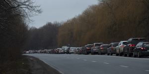 A long line of vehicles on the outskirts of Letychiv heading west to Lviv. People fleeing attacks in Kharkiv have been using this route to Lviv and then to Poland. 