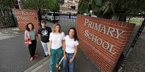 St Kilda Park Primary School parents Allison Shanahan,Dr Ross Barham,Elisa Webb and Kara Barbuto say it’s an indictment their school isn’t fully funded.
