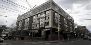 The Rydges on Swanston hotel in Carlton where a COVID-19 outbreak led to 90 per cent of Victoria's second wave cases.
