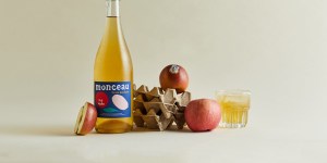 Monceau applies winemaking techniques to kombucha to create new non-alcoholic alternatives. 