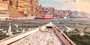 One of the world’s most ancient cities,the 3,000-year-old Varanasi is the spiritual capital of India.