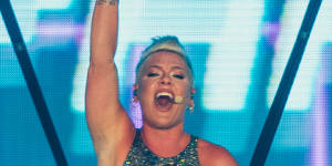 When P!nk takes to the stage,spelling out the word “party” is unnecessary. 