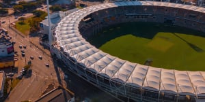 Axe the Gabba rebuild and cap the Olympics budget,crossbenchers say