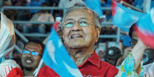 At 92,former strongman Mahathir is Malaysia's comeback kid