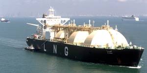 Prices for Australian cargoes of LNG in Asia have fallen from record levels after a relatively warm northern winter. 