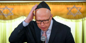 Opposition Leader Peter Dutton addresses members of the Jewish community at St Kilda Synagogue in Melbourne on Friday.