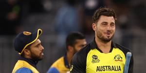 Stoinis hammers Australia back into T20 World Cup contention