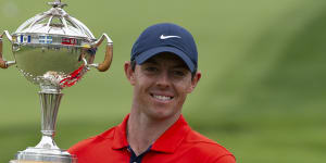 McIlroy threatens 59,romps to Canadian Open title