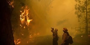 California'a tinderbox'as fires spread amid power outages