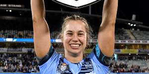 Kezie Apps celebrates after NSW win State of Origin in 2022.