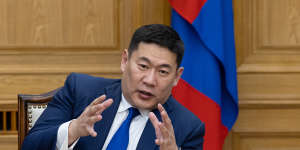 Diplomatic tightrope:Mongolian Prime Minister Oyun-Erdene Luvsannamsrai.