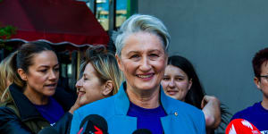 Kerryn Phelps backflips,announces she will preference Liberals over Labor