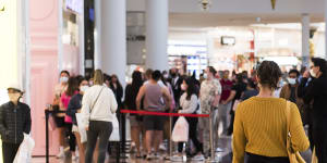 Shoppers at Chadstone shopping centre on Boxing Day.