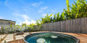 Outback Plunge Pools are comparatively light,making them easy to install.