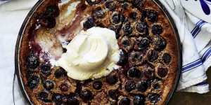 Baked oatmeal pudding,with cherries and yoghurt.