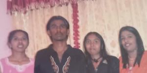 Nagaenthran Dharmalingam (second from left) with his elder sister Sharmila (right) and two other relatives.