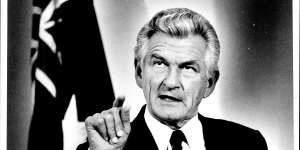 During his time as prime minister,Bob Hawke continued the policy shift on immigration of his predecessors.