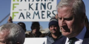 'Grow some spine':Nationals leader cops a spray from farmers