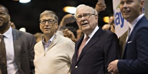 Buffett and Gates used to be exceptionally close friends who talked often,played bridge online and even took vacations together.