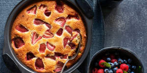 This strawberry and white chocolate almond cake,with macerated berries,is a delicious afternoon treat.