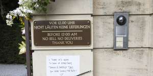 A tribute left on the gate of Tina Turner’s house in Kuesnacht,Switzerland on Thursday.
