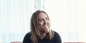 Tim Minchin is among hundreds of performers supporting the new #VaxTheNation campaign.