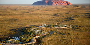 Uluru travel guide:10 things you need to know 