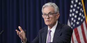 US cuts interest rates,turning up heat on RBA