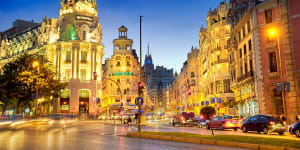 Where to find the best tapas in Madrid,Spain and how to enjoy it