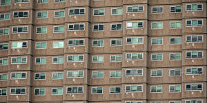 The public housing waiting list in Victoria has grown to a new record.