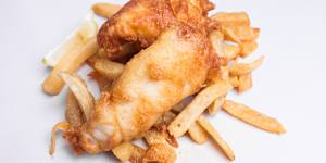 Which wines cut through the oiliness of takeaway fish and chips?