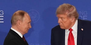 A phone call between US President Donald Trump and Russian counterpart Vladimir Putin has cleared the way for the high-stakes meeting.