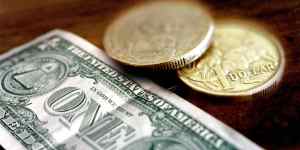 Australian dollar could fall to US50c:economists