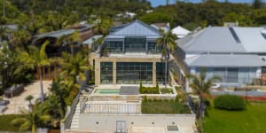 Beachfront billionaire to get a new neighbour in record $32m home sale
