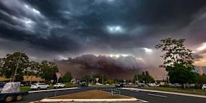 A dust storm approaches over Dubbo on Thursday.