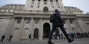 ‘Dysfunction in this market’:Bank of England intervenes over ‘material risk’ to UK economy