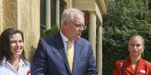 Grace Tame with Prime Minister Scott Morrison and Jenny Morrison.
