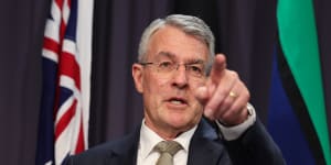 Attorney-General Mark Dreyfus says the government has no preconceived ideas about who should head the anti-corruption commission.