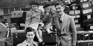 The Nicol family,British migrants to Australia,1950. Photo courtesy of the National Archives of Australia.