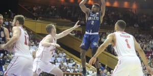 Bullets trounced by in-form Illawarra Hawks in Brisbane