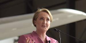 Vanessa Hudson,chief executive officer of Qantas,speaking during a news conference at the company’s hangar in Tullamarine.