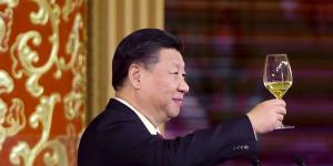 China's President Xi Jinping delivers a toast at a state dinner at the Great Hall of the People in Beijing,China.