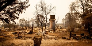 Banks roll out emergency bushfire package for affected communities