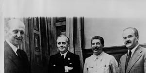 Nazi Germany and the Soviet Union signed a Non-Aggression Treaty,known as the Molotov-Ribbentrop Pact in 1939,which later set scene for the invasion of Poland. From left to right:F. Gaus,Joachim von Ribbentrop,Josef Stalin,Viachislav Molotov.