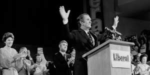 Malcolm Fraser campaigns in 1975.